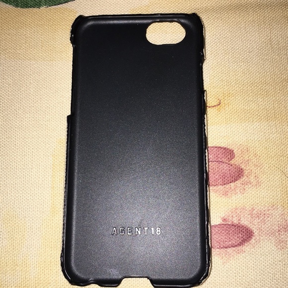 iPhone case - Picture 2 of 2